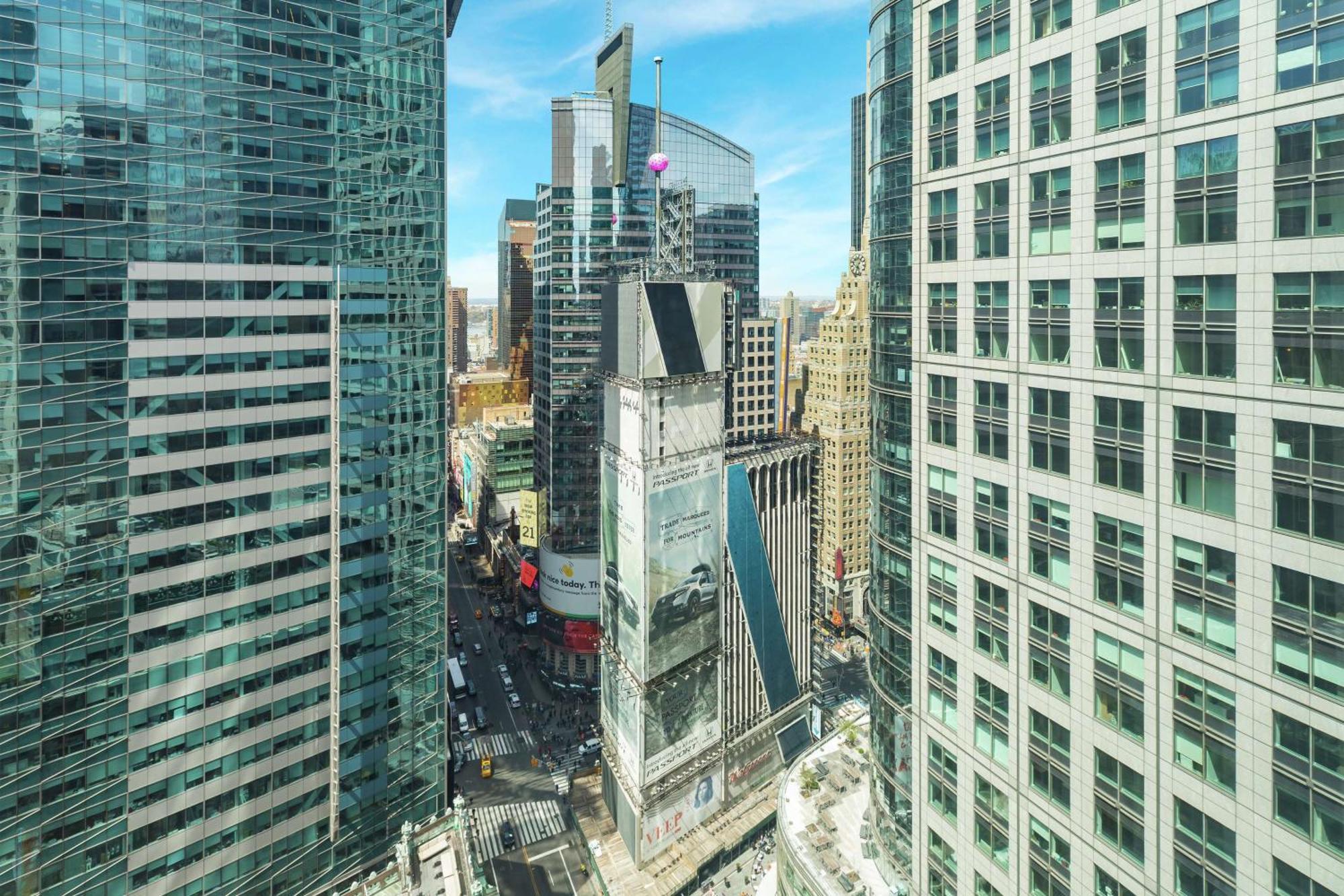 Hilton Garden Inn New York - Times Square Central ภายนอก รูปภาพ